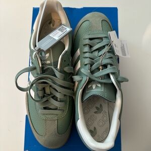 Never worn adidas sambas